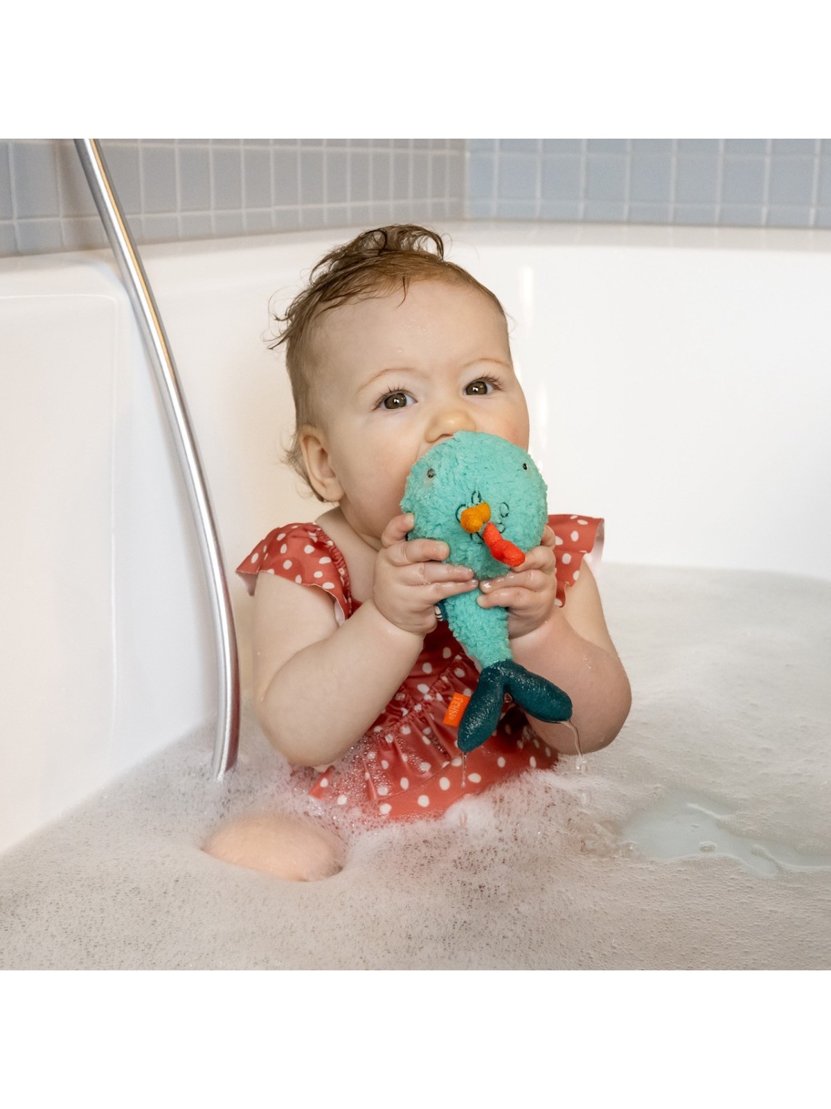 Animal de bain Baleine Fehn – Jouet sensoriel et flottant pour bébé