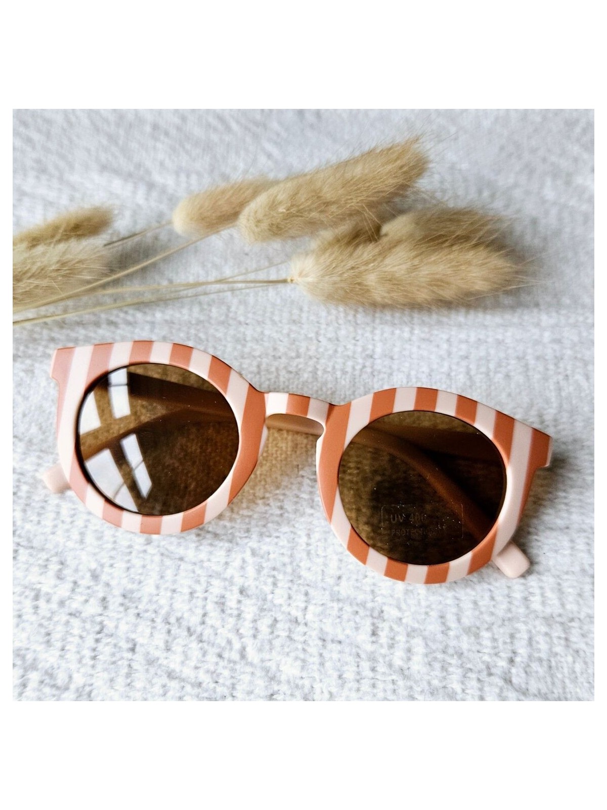 Lunettes de soleil rayées, Rose pastel / Camel - Rammelaartje